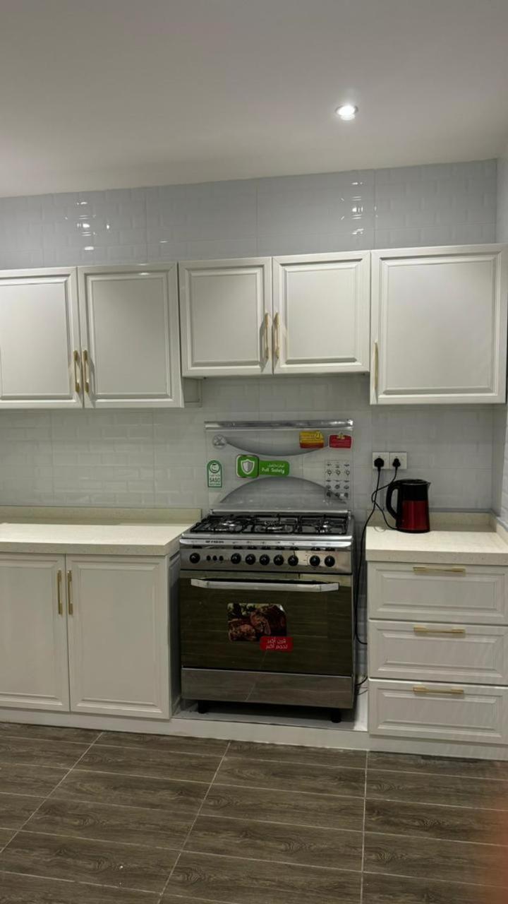 The White Apartment *